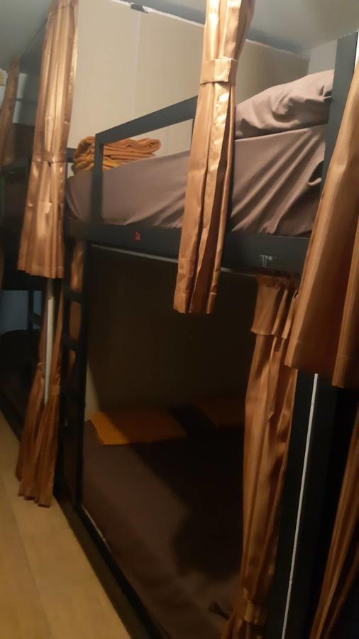 Vr Hostel Khaosan Bangkok Exterior photo