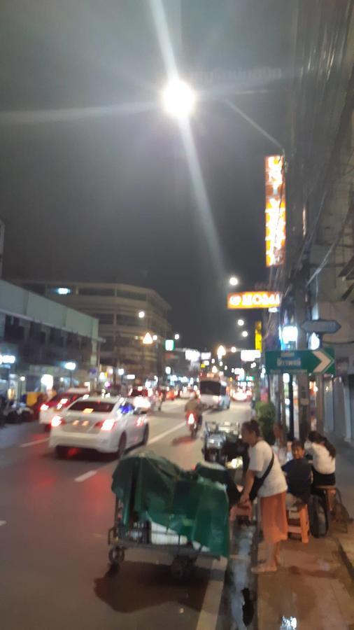 Vr Hostel Khaosan Bangkok Exterior photo