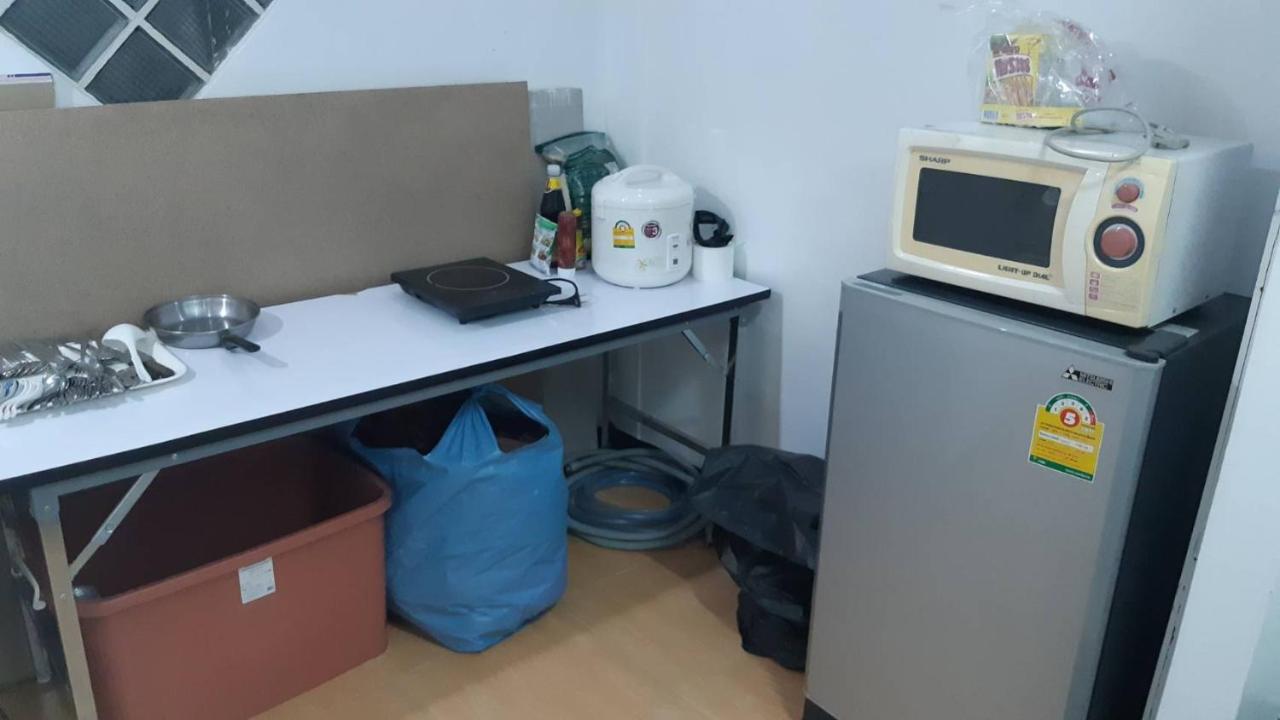 Vr Hostel Khaosan Bangkok Exterior photo