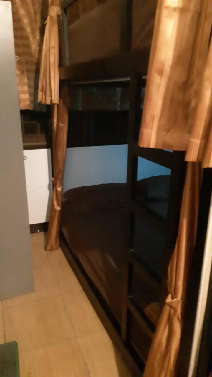 Vr Hostel Khaosan Bangkok Exterior photo