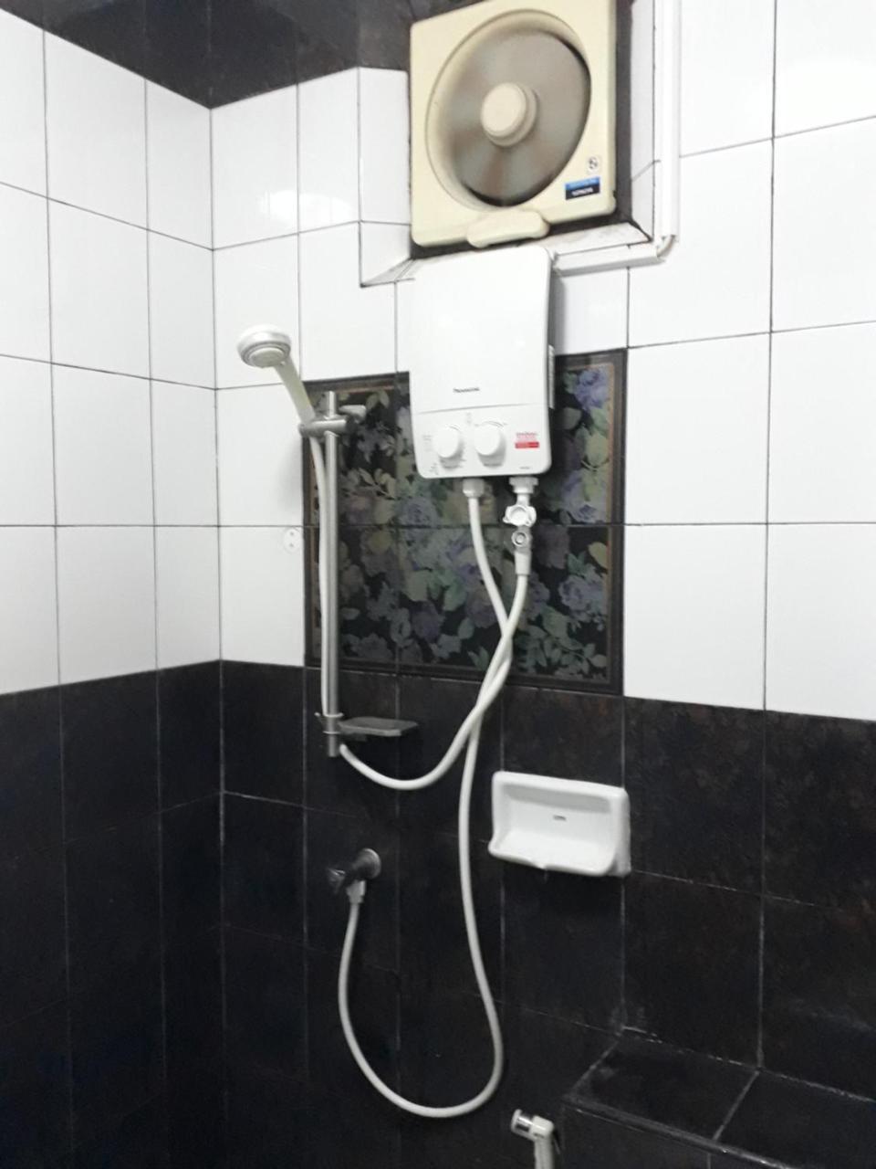 Vr Hostel Khaosan Bangkok Exterior photo